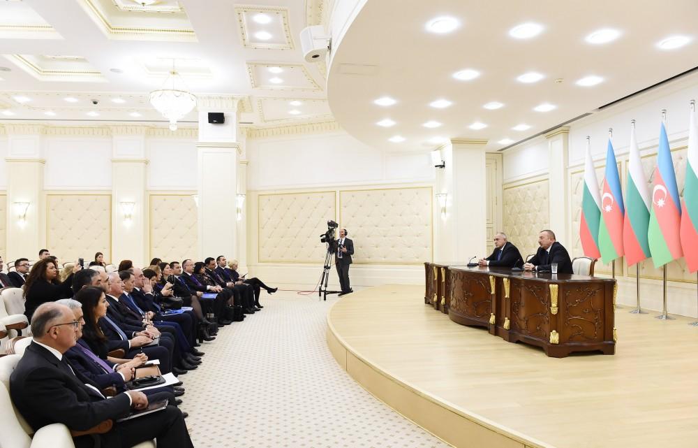 Azərbaycan Prezidenti və Bolqarıstanın Baş naziri mətbuata bəyanatlarla çıxış ediblər (FOTO) (YENİLƏNİB)
