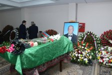 Bakıda məşhur pianoçu Çingiz Sadıxovla vida mərasimi keçirilir (FOTO)