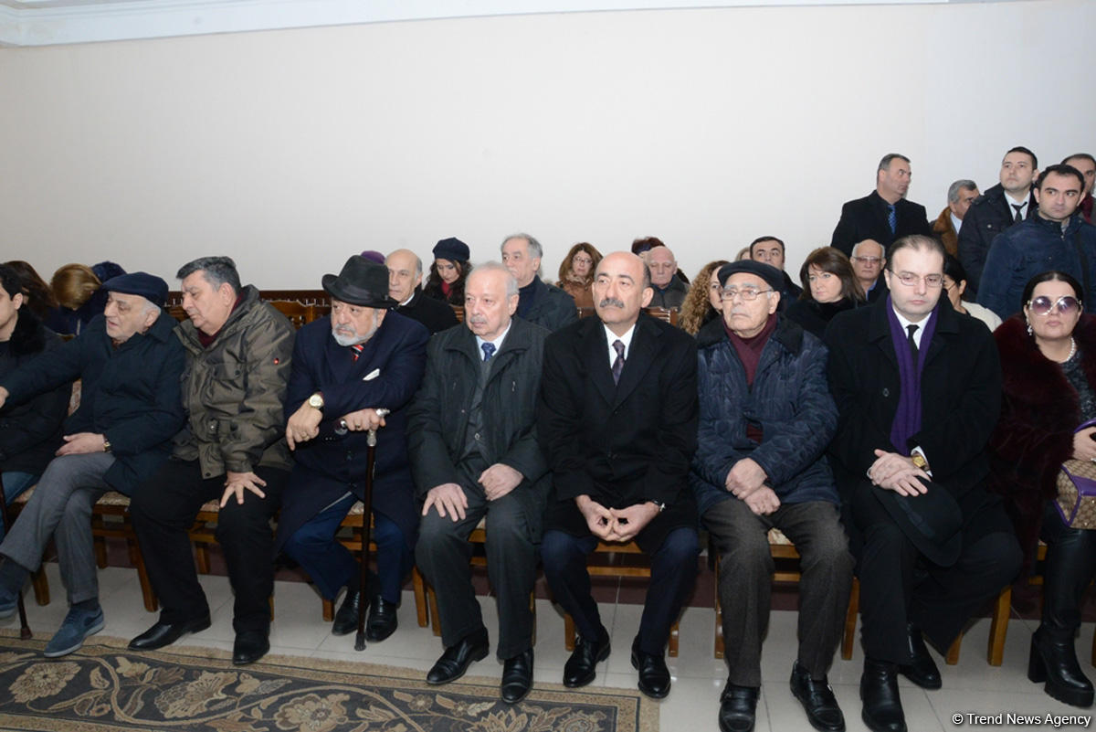 Bakıda məşhur pianoçu Çingiz Sadıxovla vida mərasimi keçirilir (FOTO)