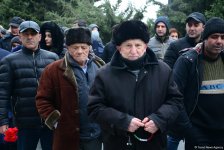 Azərbaycan ictimaiyyəti 20 Yanvar faciəsi qurbanlarının əziz xatirəsini yad edir (FOTO)