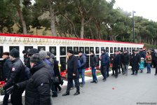Azərbaycan ictimaiyyəti 20 Yanvar faciəsi qurbanlarının əziz xatirəsini yad edir (FOTO)