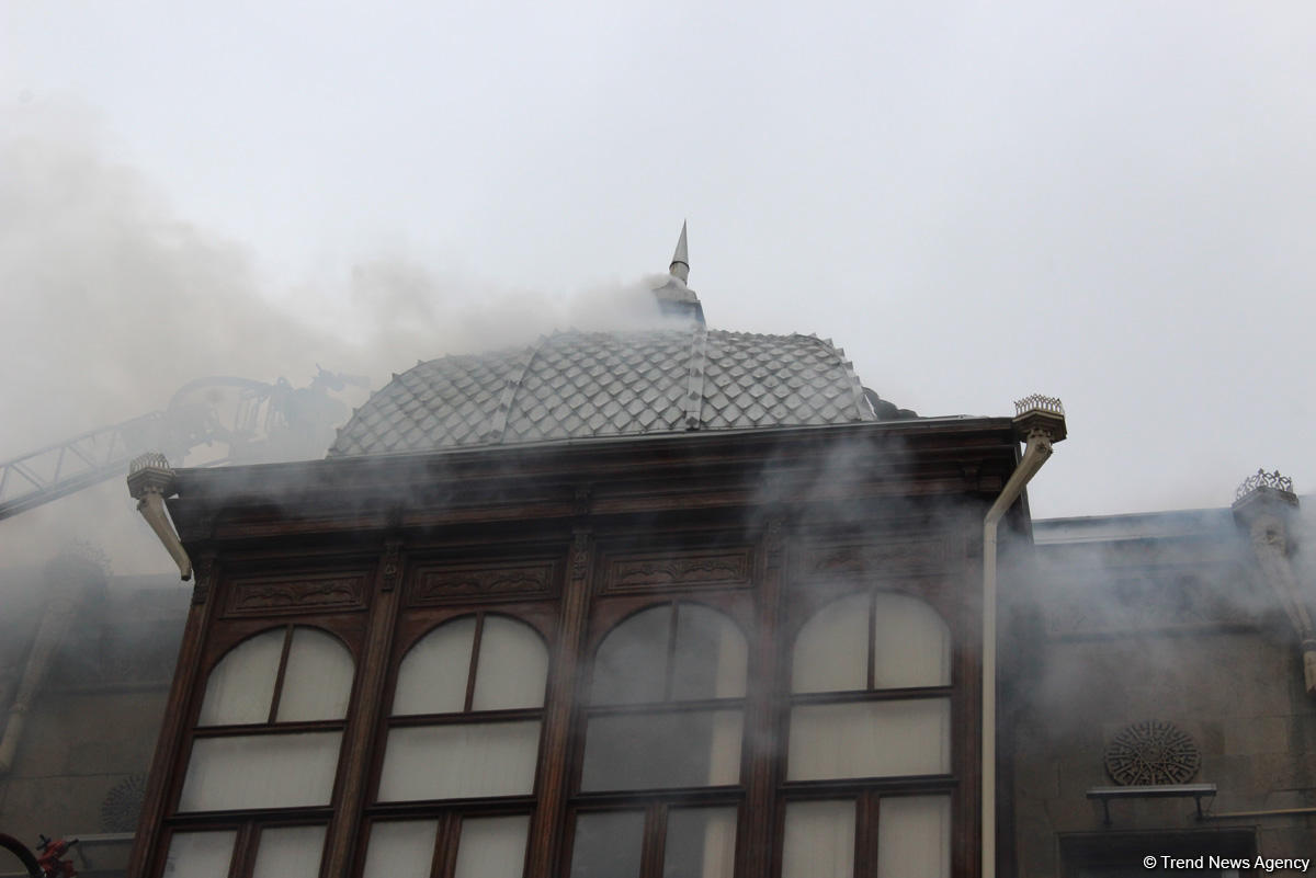 FHN: "Azneft"də yaşayış binasında baş verən yanğın söndürülüb (YENİLƏNİB 2) (FOTO)