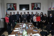 Moskva məktəblərinin direktorları Bilik Fondunda olublar (FOTO)