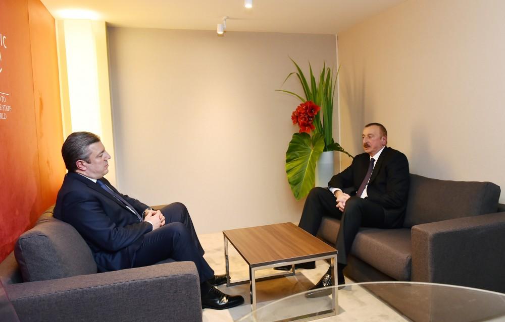 Prezident İlham Əliyev Davosda Gürcüstanın Baş naziri ilə görüşüb (FOTO)