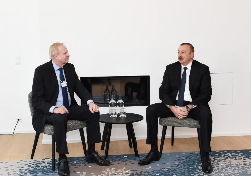 Prezident İlham Əliyev BP-nin baş icraçı direktoru ilə görüşüb (FOTO) (YENİLƏNİB)