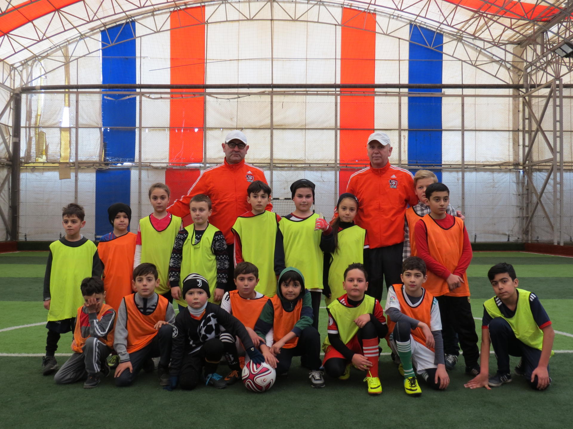 AZFAR futbol məktəbinə qeydiyyat davam edir (FOTO)