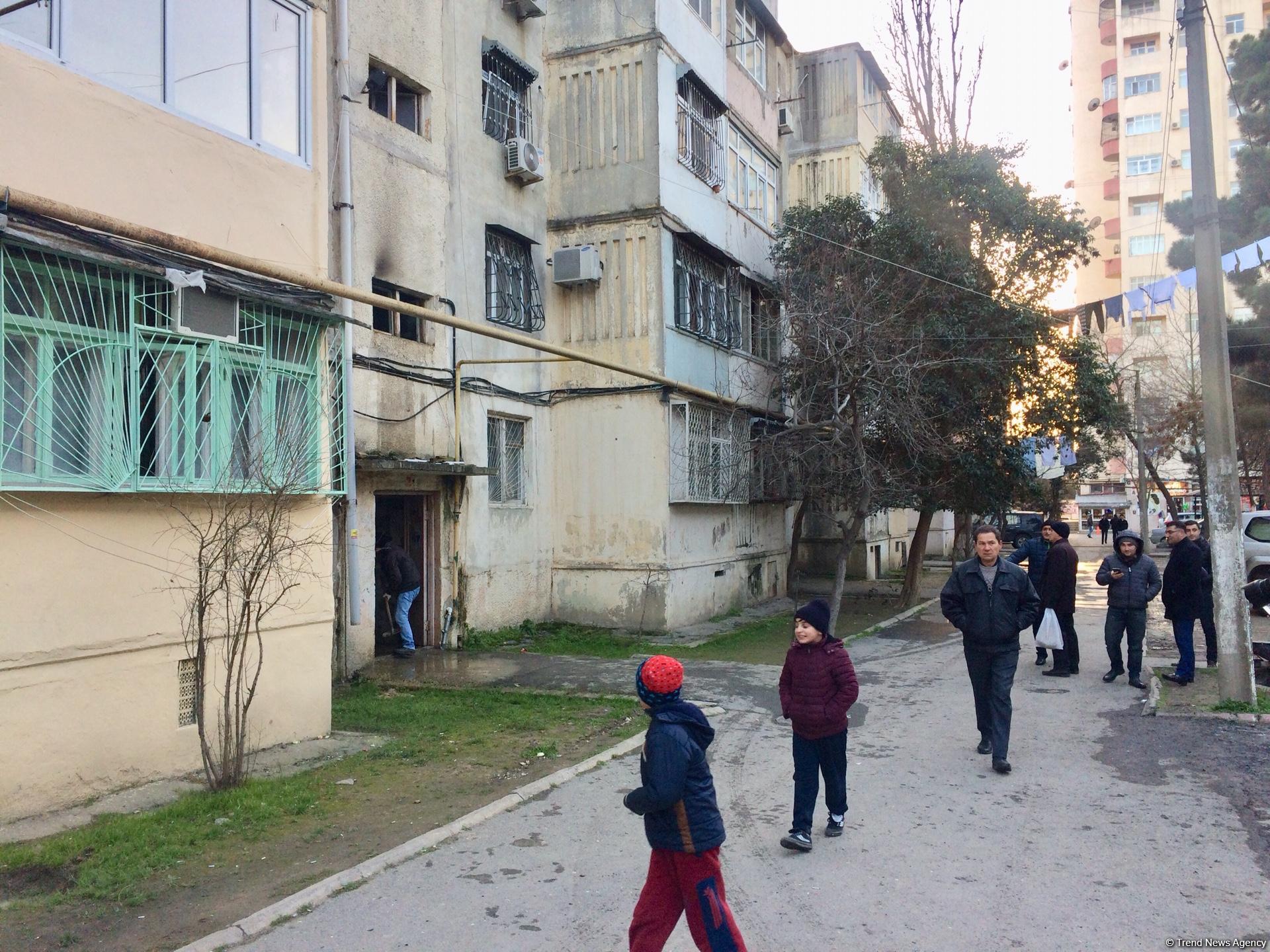 FHN Bakıdakı yanğın barədə: Qaz partlayışı barədə məlumat doğru deyil, məişət tullantıları yanıb (FOTO)