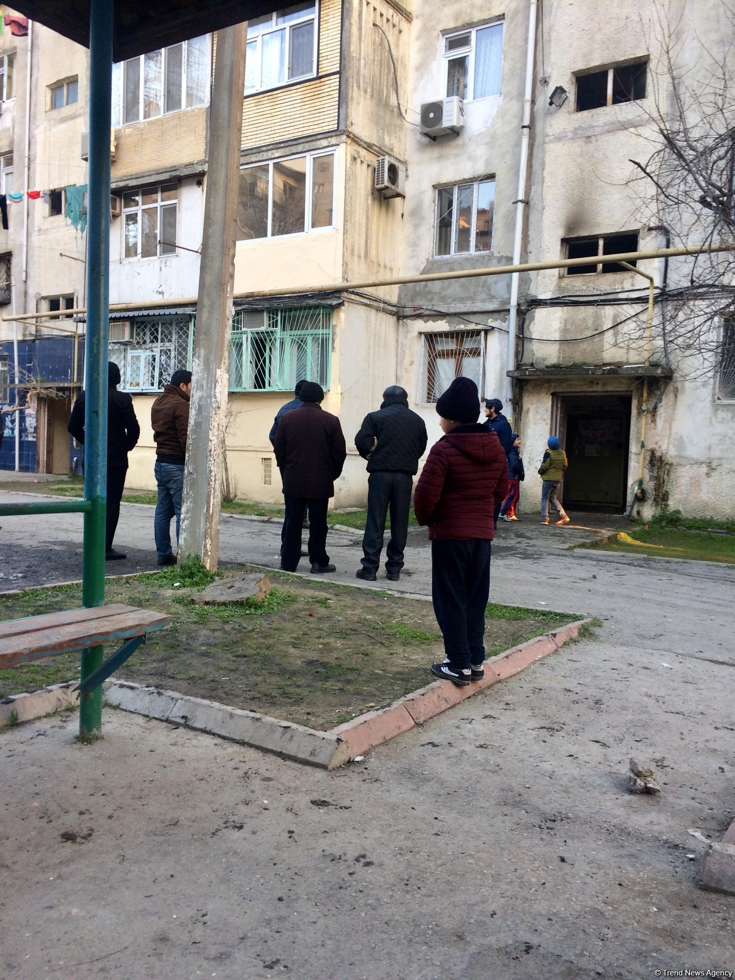 FHN Bakıdakı yanğın barədə: Qaz partlayışı barədə məlumat doğru deyil, məişət tullantıları yanıb (FOTO)