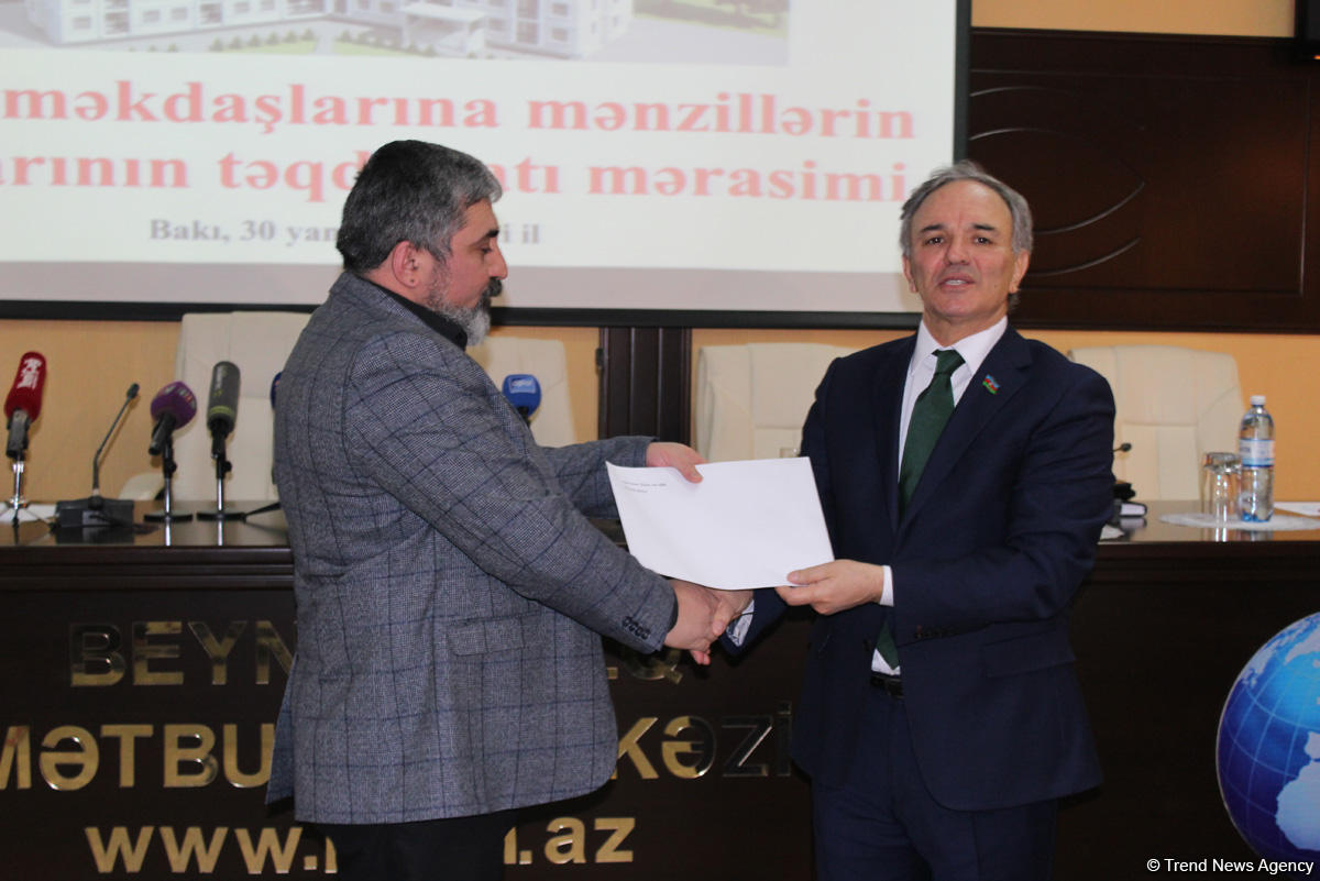 Əli Həsənov: Azərbaycan mediasını öz təsiri altına salmaq istəyən dairələrin siyasəti iflasa uğrayıb (YENİLƏNİB-2) (FOTO)