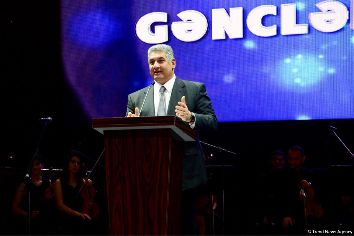 2018-ci il Gənclər üçün Prezident mükafatlarının təqdim edilməsi və bir sıra digər gənclərin mükafatlandırılması mərasimi keçirilib (FOTO)