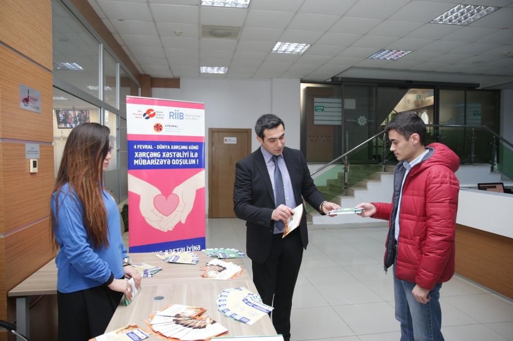 RİİB və Milli Onkologiya Mərkəzi xərçəng xəstəliyi ilə bağlı maarifləndirmə aksiyası keçirib (FOTO)