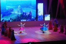 Dünya xalqlarının rəqslərindən ibarət konsert keçirilib (FOTO)