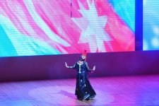 Dünya xalqlarının rəqslərindən ibarət konsert keçirilib (FOTO)