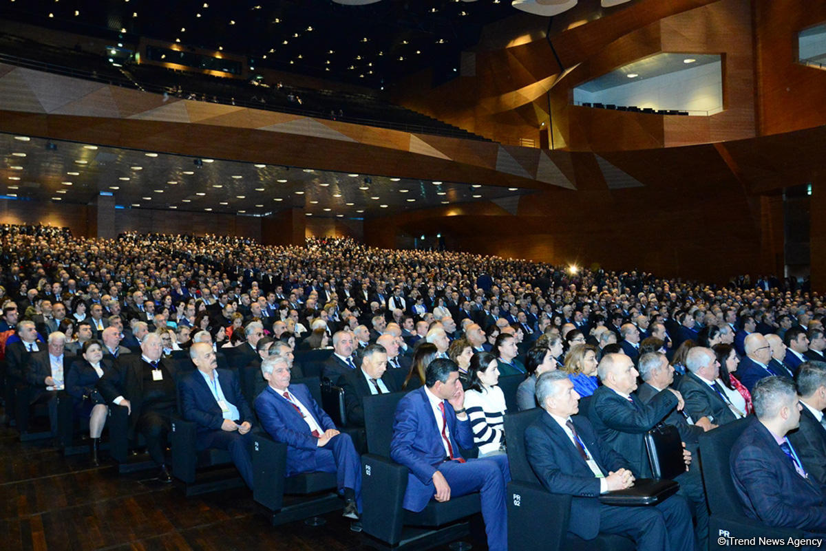 Əli Həsənov: Azərbaycan həmkarlar ittifaqlarının inkişafında 2004-cü ildən sonrakı dövr xüsusilə fərqləndi (FOTO)