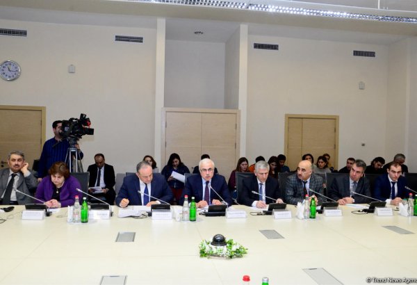 Azərbaycan məktəb laboratoriyaları üçün xüsusi avadanlıqlar istehsal edəcək (FOTO)