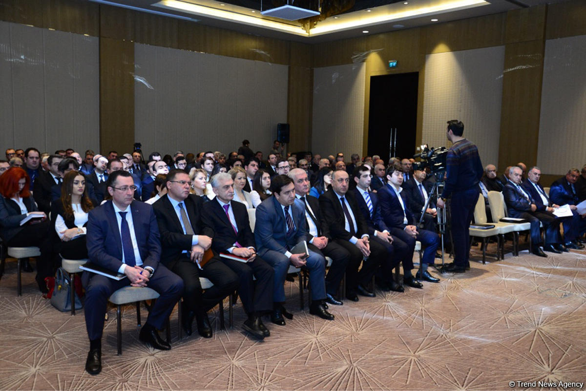 Azərbaycanda alüminium istehsal sahəsinin inkişaf strategiyası müzakirə olunub (FOTO)