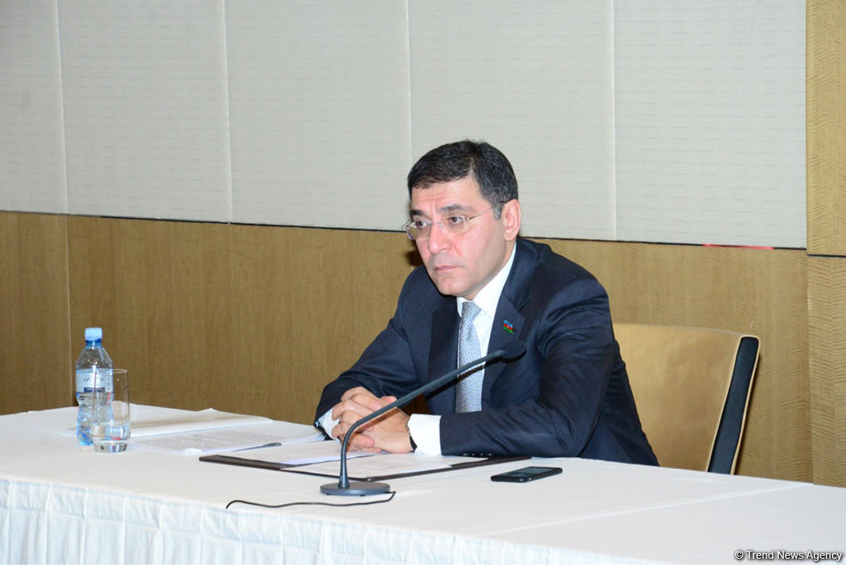 Azərbaycanda alüminium istehsal sahəsinin inkişaf strategiyası müzakirə olunub (FOTO)
