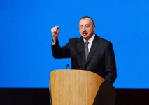 Prezident İlham Əliyev Yeni Azərbaycan Partiyasının VI qurultayında iştirak edib (YENİLƏNİB-4) (FOTO)