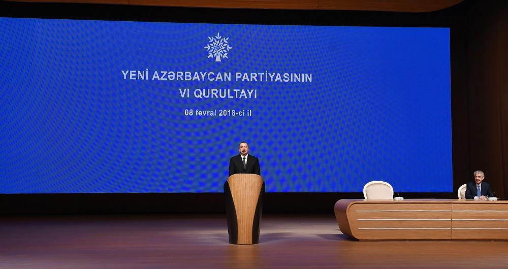 Prezident İlham Əliyev Yeni Azərbaycan Partiyasının VI qurultayında iştirak edib (YENİLƏNİB-4) (FOTO)