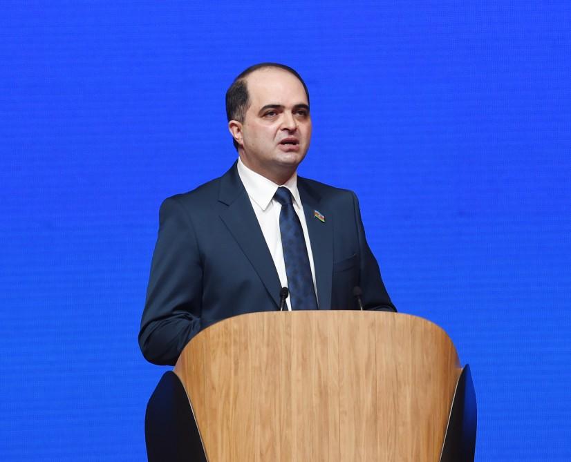 Prezident İlham Əliyev Yeni Azərbaycan Partiyasının VI qurultayında iştirak edib (YENİLƏNİB-4) (FOTO)