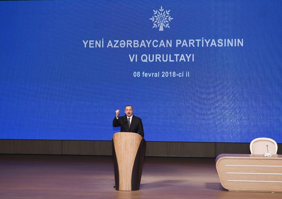 Prezident İlham Əliyev Yeni Azərbaycan Partiyasının VI qurultayında iştirak edib (YENİLƏNİB-4) (FOTO)