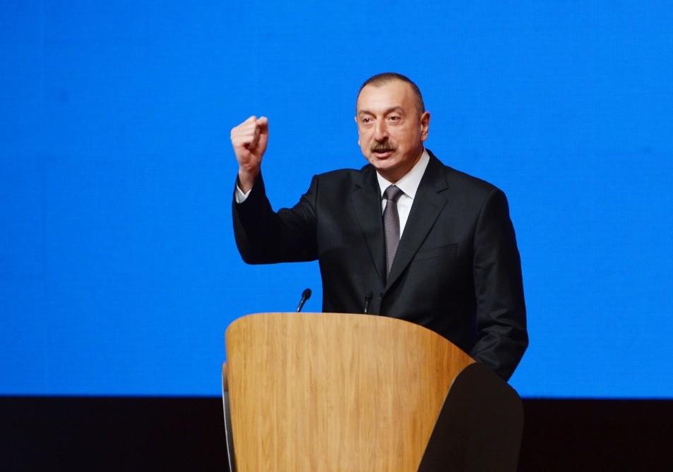 Prezident İlham Əliyev Yeni Azərbaycan Partiyasının VI qurultayında iştirak edib (YENİLƏNİB-4) (FOTO)