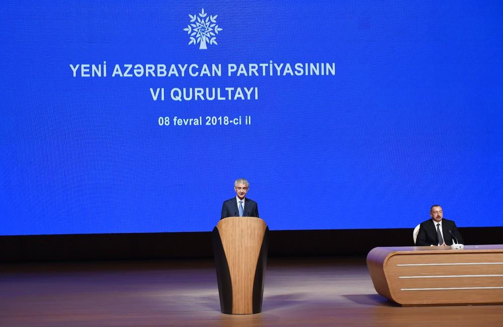 Prezident İlham Əliyev Yeni Azərbaycan Partiyasının VI qurultayında iştirak edib (YENİLƏNİB-4) (FOTO)