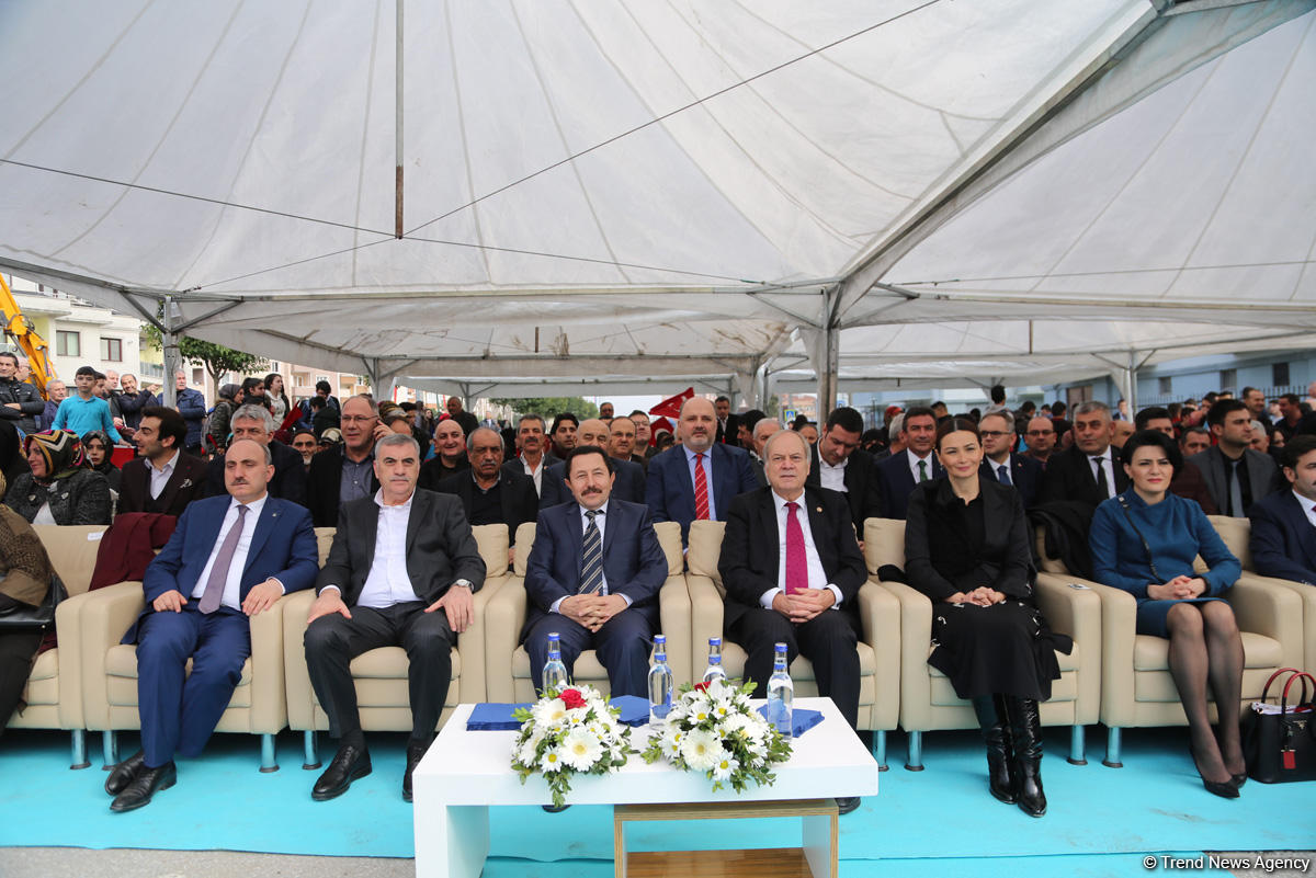 Sakaryada Xocalı soyqırımına həsr olunmuş abidə açılıb (FOTO/VİDEO)