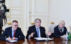 Azərbaycan Prezidenti: Əsas prioritetimiz iqtisadiyyatımızı şaxələndirməyə və neft-qazdan asılılığı azaltmağa imkan yaradan qeyri-enerji sektorudur (FOTO) (YENİLƏNİB)