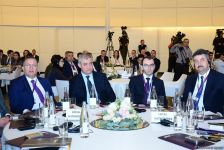 Bakıda “İrimiqyaslı idman yarışlarının keçirilməsinin ev sahibi ölkəyə faydaları-2018” mövzusunda konfrans keçirilib (FOTO)