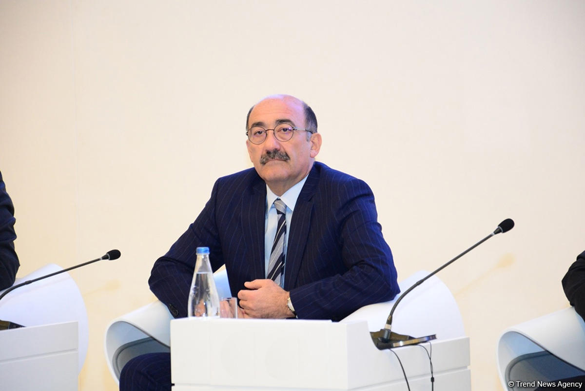 Bakıda “İrimiqyaslı idman yarışlarının keçirilməsinin ev sahibi ölkəyə faydaları-2018” mövzusunda konfrans keçirilib (FOTO)