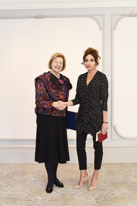 Birinci vitse-prezident Mehriban Əliyeva Böyük Britaniya Baş nazirinin ticarət elçisi ilə görüşüb (FOTO)