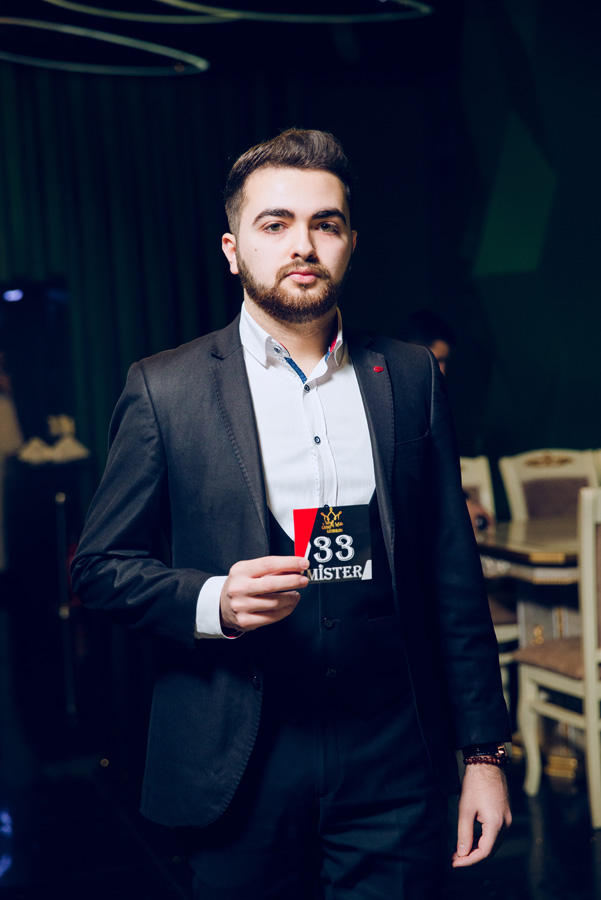 Azərbaycanda model olmaq istəyən oğlanlar qızlardan çoxdur (FOTO)
