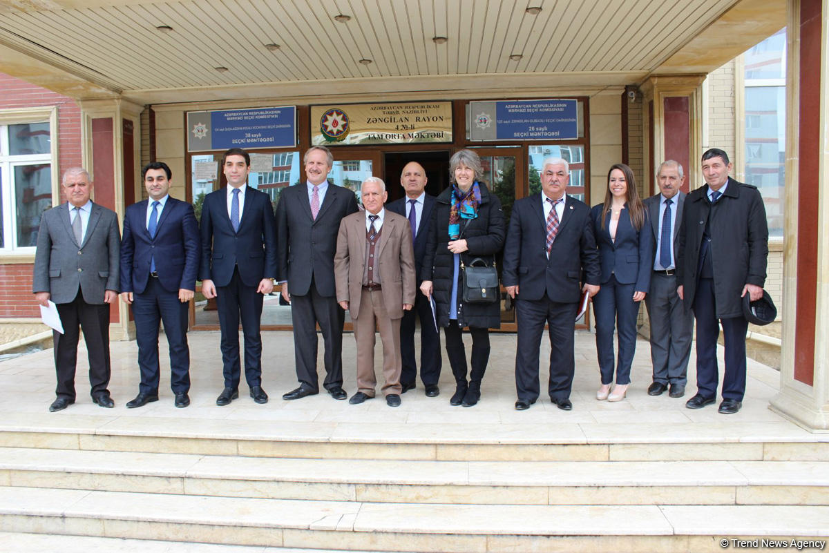 Robert Sekuta: ABŞ səfirliyinin vəzifəsi Azərbaycanda gələcək nəslə dəstək verməkdir (YENİLƏNİB) (FOTO)