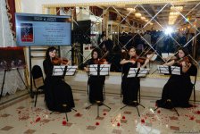 Xocalı soyqırımının ildönümünə həsr olunmuş "Qarabağın səsi" adlı rəsm sərgisi və ədəbi-bədii tədbir keçirilib (FOTO)