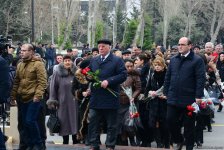 Azərbaycan ictimaiyyəti Xocalı soyqırımı qurbanlarının xatirəsini yad edir (FOTO)