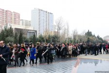 Azərbaycan ictimaiyyəti Xocalı soyqırımı qurbanlarının xatirəsini yad edir (FOTO)
