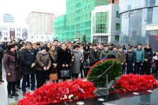 Azərbaycan ictimaiyyəti Xocalı soyqırımı qurbanlarının xatirəsini yad edir (FOTO)
