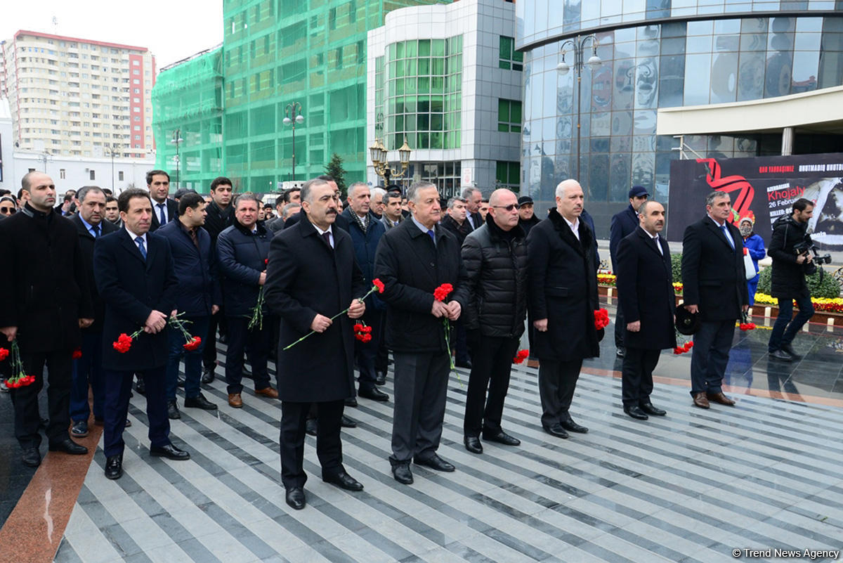 Azərbaycan ictimaiyyəti Xocalı soyqırımı qurbanlarının xatirəsini yad edir (FOTO)