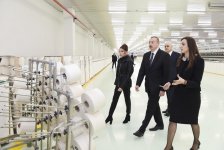 Prezident İlham Əliyev və xanımı Mehriban Əliyeva “Mingəçevir Tekstil” MMC-nin iplik istehsalı üzrə iki müəssisəsinin açılışında iştirak ediblər (YENİLƏNİB) (FOTO)