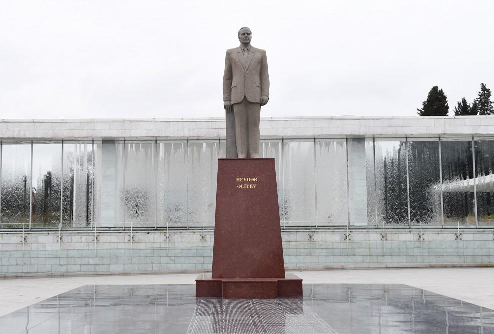 Prezident İlham Əliyev və birinci xanım Mehriban Əliyeva Mingəçevir şəhərinə səfərə gəliblər (FOTO)