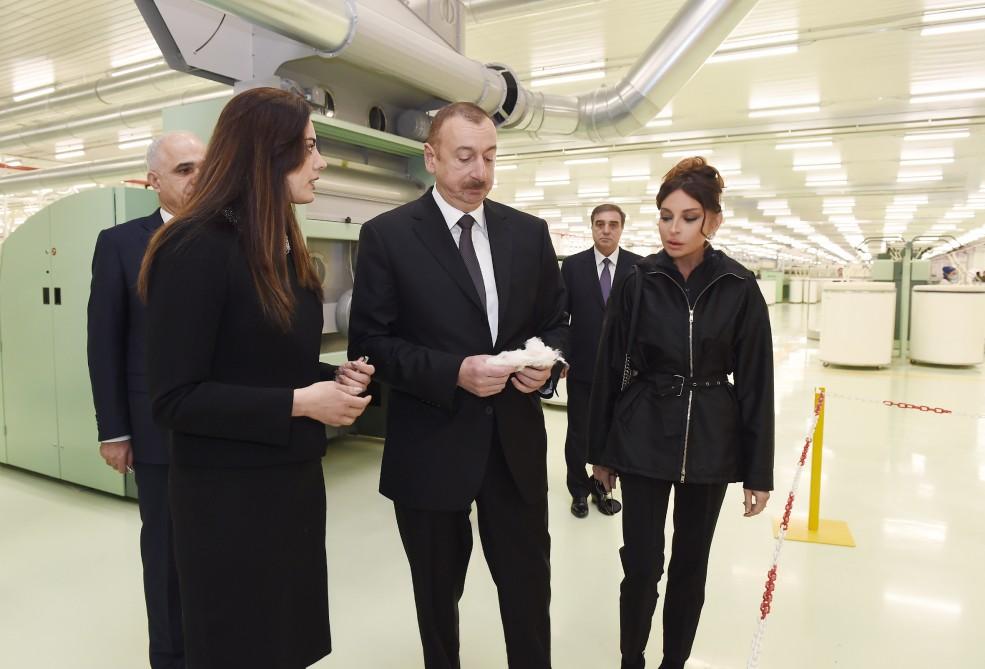 Prezident İlham Əliyev və xanımı Mehriban Əliyeva “Mingəçevir Tekstil” MMC-nin iplik istehsalı üzrə iki müəssisəsinin açılışında iştirak ediblər (YENİLƏNİB) (FOTO)