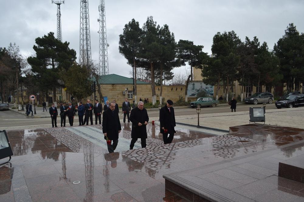 Bilik Fondu Şabranda Cümhuriyyətə həsr edilən konfrans keçirib (FOTO)