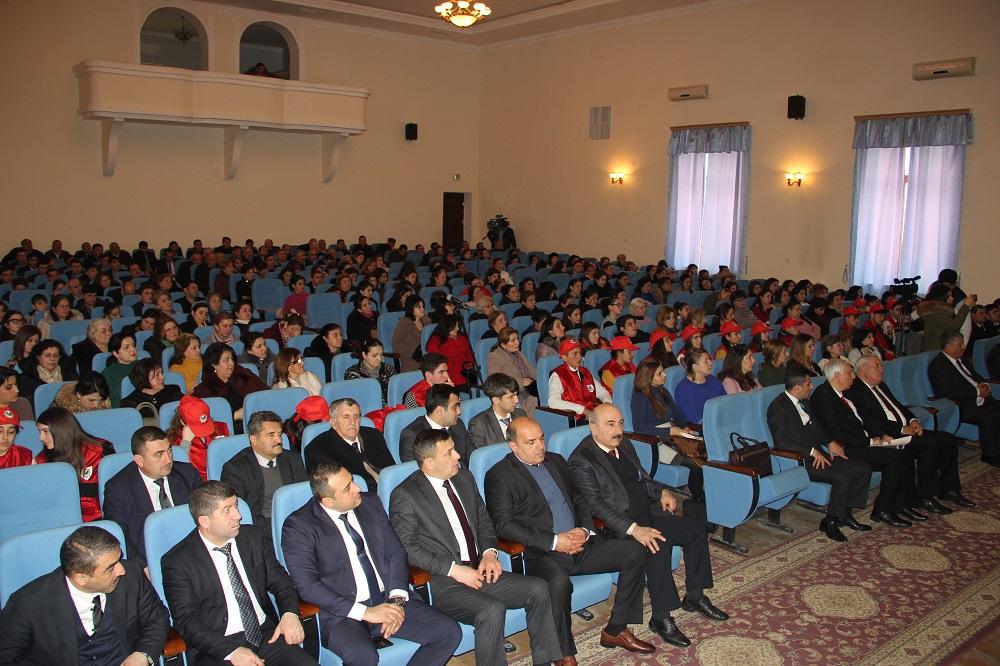 Bilik Fondu Şabranda Cümhuriyyətə həsr edilən konfrans keçirib (FOTO)