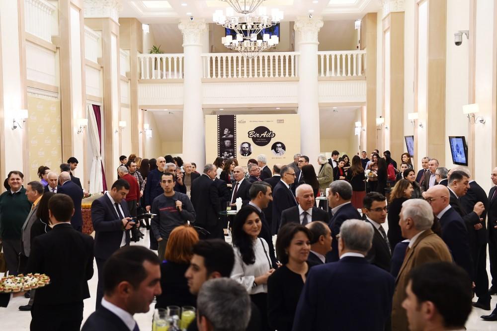 Azərbaycanın Birinci vitse-prezidenti Mehriban Əliyeva “Bir ailə” bədii filminin təqdimat mərasimində iştirak edib (FOTO)