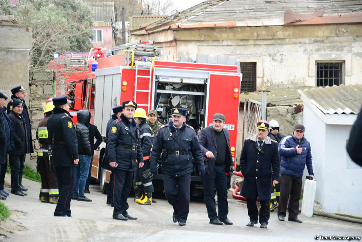 Respublika Narkoloji Mərkəzində yanğın söndürülüb (YENİLƏNİB) (FOTO)