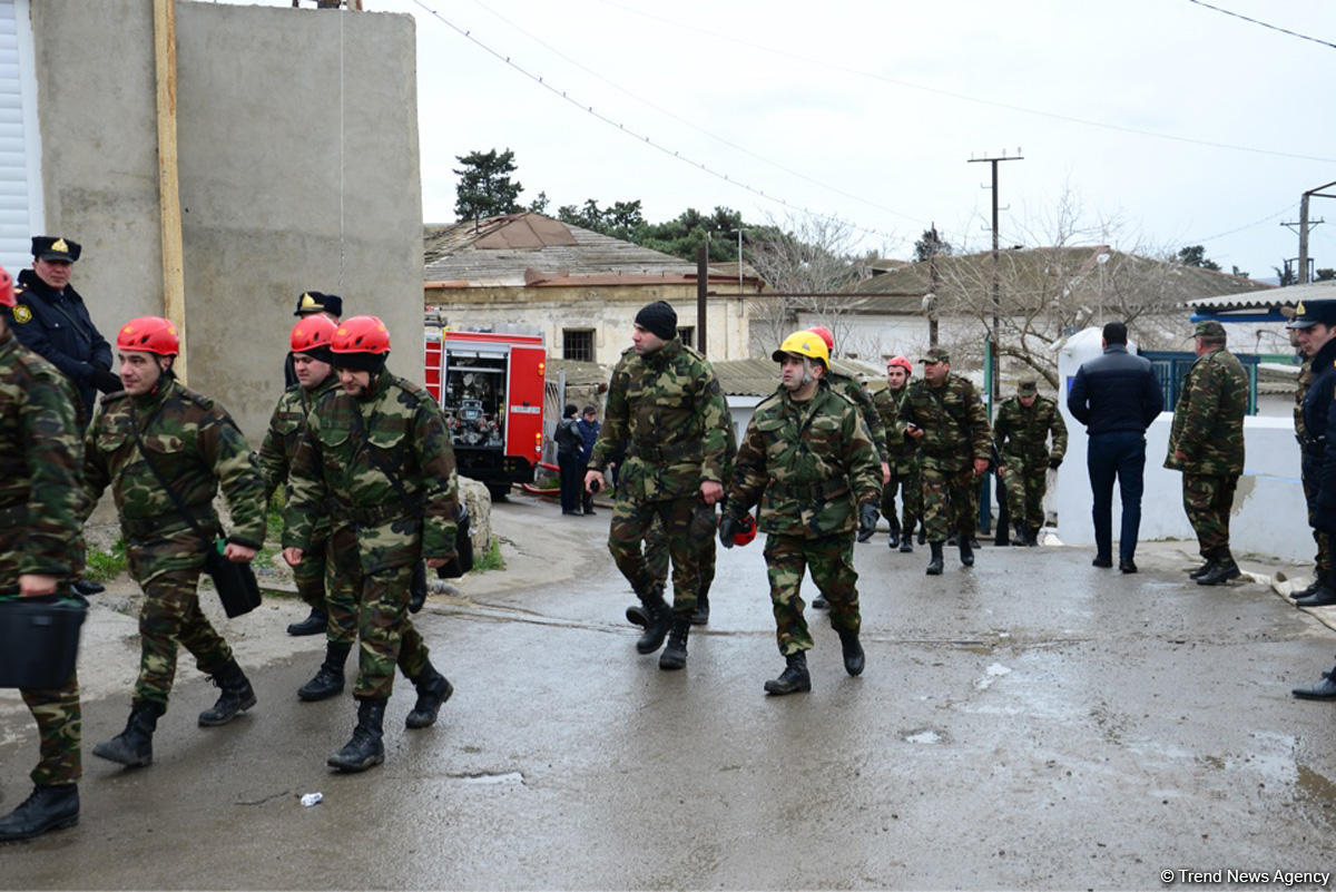 Respublika Narkoloji Mərkəzində yanğın söndürülüb (YENİLƏNİB) (FOTO)