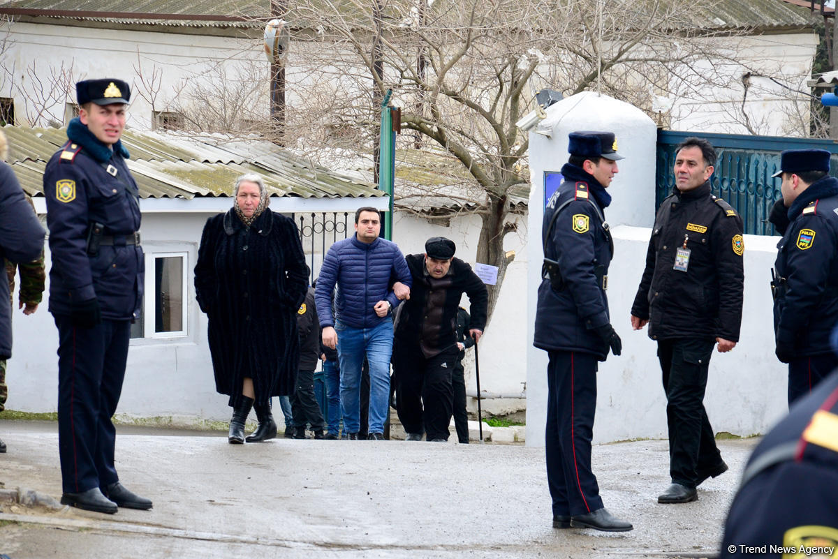 Respublika Narkoloji Mərkəzində yanğın söndürülüb (YENİLƏNİB) (FOTO)