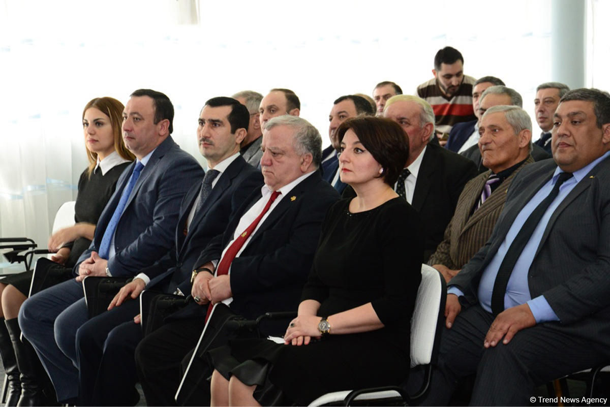 Bədən tərbiyəsi və idman günü ilə bağlı təltifetmə mərasimi keçirilib (FOTO)