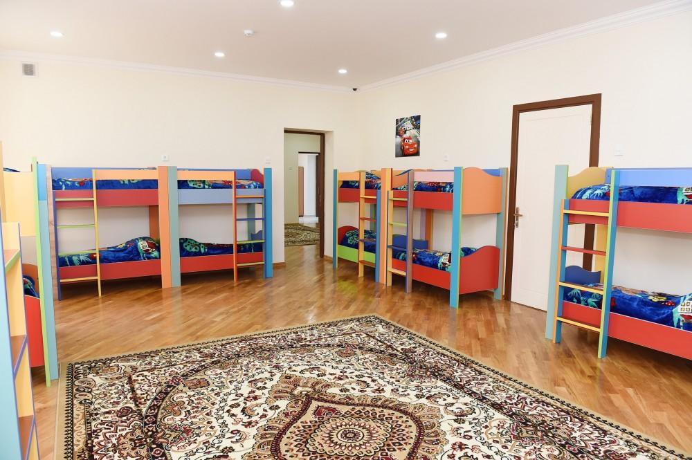 Birinci vitse-prezident Mehriban Əliyeva Maştağada sanatoriya tipli körpələr evi-uşaq bağçasının yeni binasının açılışında iştirak edib (FOTO)